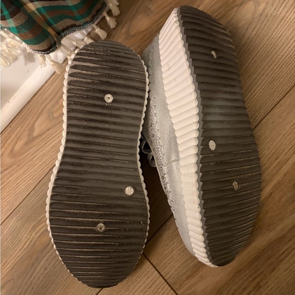 BAMBOO Silver Rhinestone Platform Sneakers - Picture 6 of 8